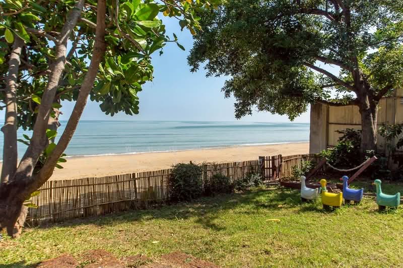 ขายบ้านติดทะเลปราณบุรี, Prachuap Khiri Khan, Pran Buri, Pran Buri, Prachuap Khiri Khan, 3 Bedrooms, 308 sqm, Single Detached House For Sale, by พิชญ์ณภัทร ทรัพย์กานต์ธนา, 500260600 - DDproperty.com