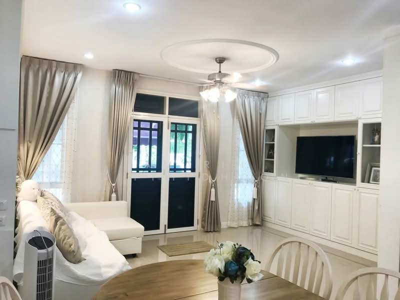 Leon Sukhumvit 62, Bangkok, Soi Sampopnaruemit, Bang Chak, Phra Khanong, Bangkok, 3 Bedrooms, 210 sqm, Townhouse For Rent, by Amarin Sitthidhoon, 500260627 - DDproperty.com