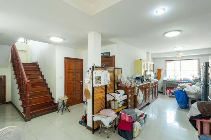 บ้านพร้อมที่ดิน ถ.อุทยาน ซ.อุทยาน 11 แขวงศาลาธรรมสพน์ เขตทวีวัฒนา จ.กรุงเทพมหานคร 10170, กรุงเทพ, ศาลาธรรมสพน์, ทวีวัฒนา, กรุงเทพ, 196 ตร.ม., บ้านเดี่ยว ขาย, โดย คุณปราณี ศรีบุญรอด (หน่อย), 500260700 - DDproperty.com