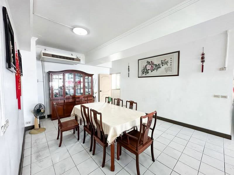 For Sale - Royal Castle Pattanakarn, Bangkok