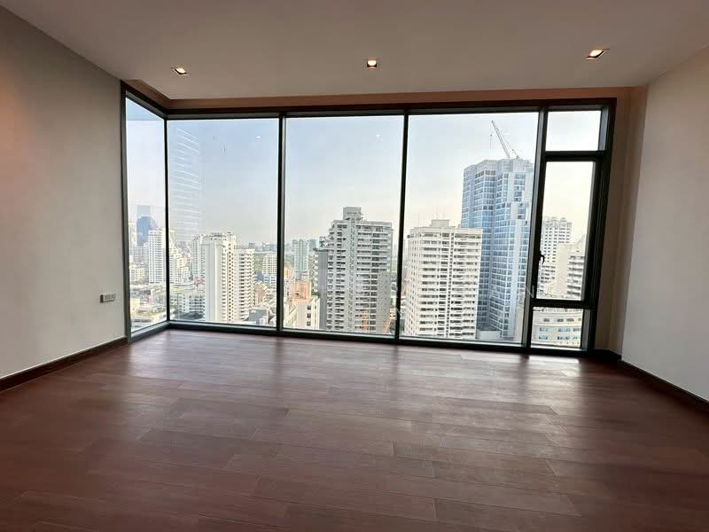 Q1 Sukhumvit, Bangkok, 1 Sukhumvit Road, Khlong Toei, Khlong Toei, Bangkok, 3 Bedrooms, 147 sqm, Condo For Sale, by Phatcharanan Kittiananchat, 500260726 - DDproperty.com