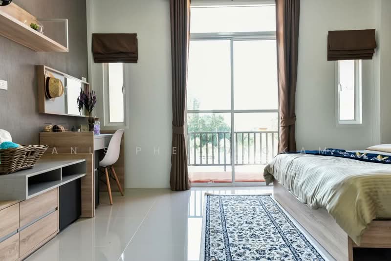 Townhome For sale (Bowin), Chon Buri (Pattaya), Bueng, Si Racha, Chon Buri (Pattaya), 2 Bedrooms, 75 sqm, Townhouse For Sale, by Anis Phettongkam, 500260727 - DDproperty.com