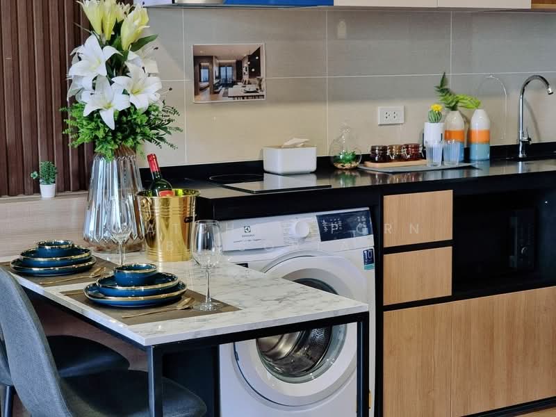 The Livin Phetkasem, Bangkok, 689 Petchkasem Road, Bang Wa, Phasi Charoen, Bangkok, 2 Bedrooms, 46 sqm, Condo For Sale, by Patcharaporn Binsorlae, 500260767 - DDproperty.com