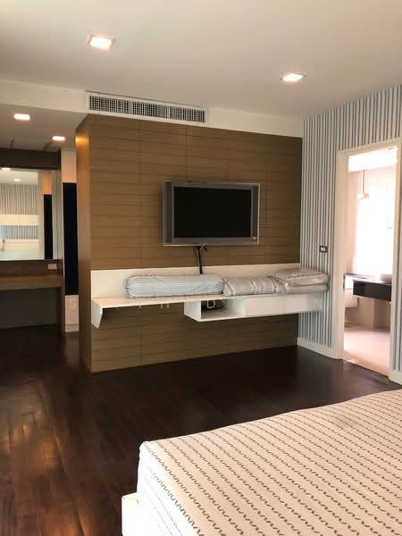 Nusasiri Grand, Bangkok, Soi Sukhumvit 42, Phra Kanong, Khlong Toei, Bangkok, 3 Bedrooms, 167 sqm, Condo For Rent, by Amarin Sitthidhoon, 500260778 - DDproperty.com
