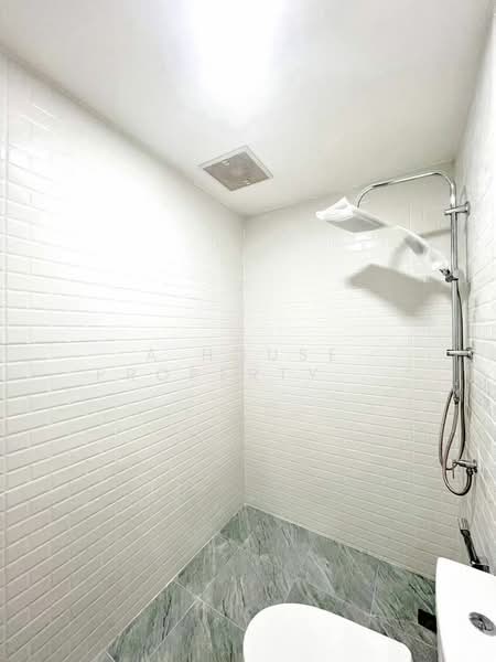 ขายบ้านเดี่ยว หมู่บ้านคลาสสิคโฮม 2 ไร่กล้วย ศรีราชา, ชลบุรี, สุรศักดิ์, ศรีราชา, ชลบุรี, 172 ตร.ม., บ้านเดี่ยว ขาย, โดย A House Property Co.,Ltd., 500260785 - DDproperty.com