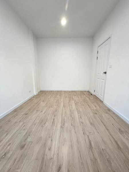 undefined, Chon Buri (Pattaya), Bang Lamung, Bang Lamung (Pattaya), Chon Buri (Pattaya), 4 Bedrooms, 145 sqm, Townhouse For Sale, by Supicha Chorjong, 500260794 - DDproperty.com