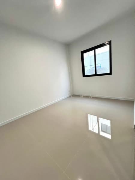 undefined, Chon Buri (Pattaya), Bang Lamung, Bang Lamung (Pattaya), Chon Buri (Pattaya), 4 Bedrooms, 145 sqm, Townhouse For Sale, by Supicha Chorjong, 500260794 - DDproperty.com