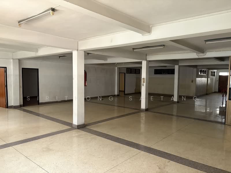 Commercial building 5.5 story 3 units, Soi Somdej Phra Chao Taksin 29 Thonburi, Bangkok, Bangkok, สมเด็จพระเจ้าตากสิน 29, Samlae, Thon Buri, Bangkok, , 20,000 sqm, Shophouse For Sale, by Sirithong Saetang, 500260796 - DDproperty.com
