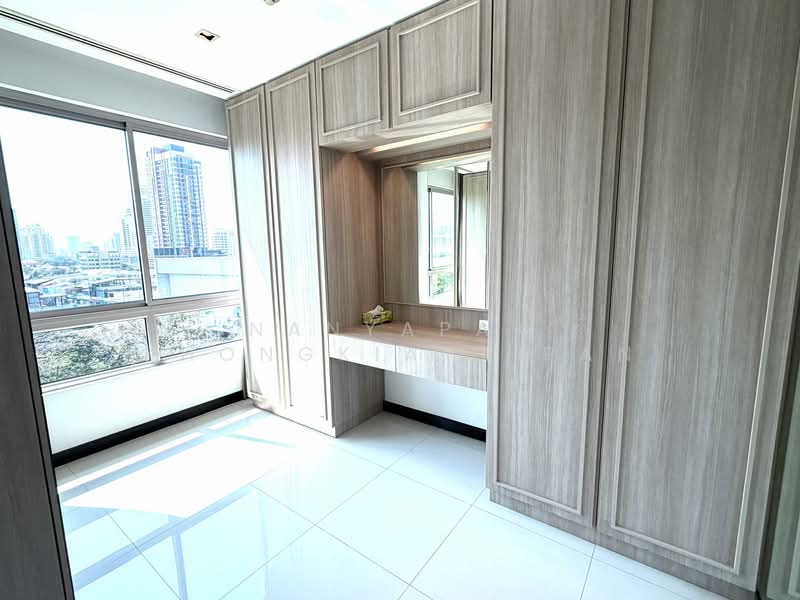 The Lofts Yennakart, Bangkok, 366 ์Soi Nang Linchi Yenakat Road, Chong Nonsi, Yan Nawa, Bangkok, 1 Bedroom, 62 sqm, Condo For Rent, by Nanyapak Khongkiattipan, 500260822 - DDproperty.com
