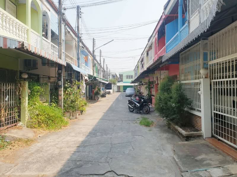 ทาวน์เฮ้าส์นครสวรรค์ตก นครสวรรค์, นครสวรรค์, นครสวรรค์ตก, เมืองนครสวรรค์, นครสวรรค์, 100 ตร.ม., ทาวน์เฮ้าส์ ขาย, โดย The Best Property อาเหลียง, 500260901 - DDproperty.com