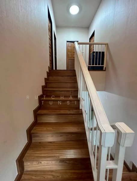 บ้านในโครงการ ให้เช่า – ใกล้โรงเรียนช่องฟ้าซินเซิง เพียง 5 นาที ค่าเช่า 19,000 บาท / เดือน No.15H856, Chiang Mai, Yand Nueng, Saraphi, Chiang Mai, 4 Bedrooms, 150 sqm, Single Detached House For Rent, by Rutchaporn Tunsiri, 500260915 - DDproperty.com
