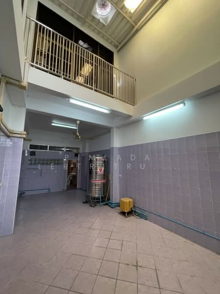 Townhome on Sathu Pradit 40, Sathorn–Rama 3, Bangkok, สาธุประดิษฐ์ 40, Bang Pong Pang, Yan Nawa, Bangkok, 7 Bedrooms, 800 sqm, Townhouse For Rent, by Pimlada Lertritrungmanee, 500260966 - DDproperty.com