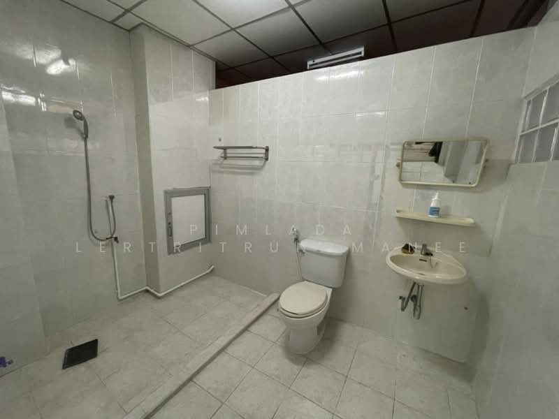 ทาวน์โฮม สาธุประดิษฐ์ 40 สาทร-พระราม 3, กรุงเทพ, สาธุประดิษฐ์ 40, บางโพงพาง, ยานนาวา, กรุงเทพ, 800 ตร.ม., ทาวน์เฮ้าส์ ให้เช่า, โดย Pimlada Lertritrungmanee, 500260966 - DDproperty.com