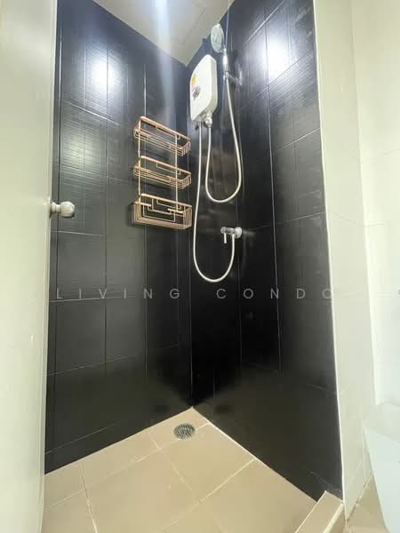 Lumpini Ville Ramkhamhaeng 60/2, Bangkok, 7 Soi Ramkhamhaeng 60/1, Ramkhamhaeng Road, Hua Mak, Bang Kapi, Bangkok, 1 Bedroom, 22 sqm, Condo For Rent, by Living Condo, 500260991 - DDproperty.com