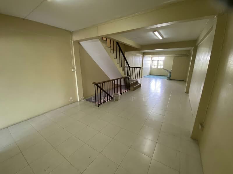 Commercial building for rent near the Yellow Line BTS, Sri Bearing Station, 250 meters away (SPSAD39, Samut Prakan, ศรีนครินทร์, Samrong Nua, Muang Samut Prakarn, Samut Prakan, , 400 sqm, Shophouse For Rent, by Agent Pla, 500261023 - DDproperty.com