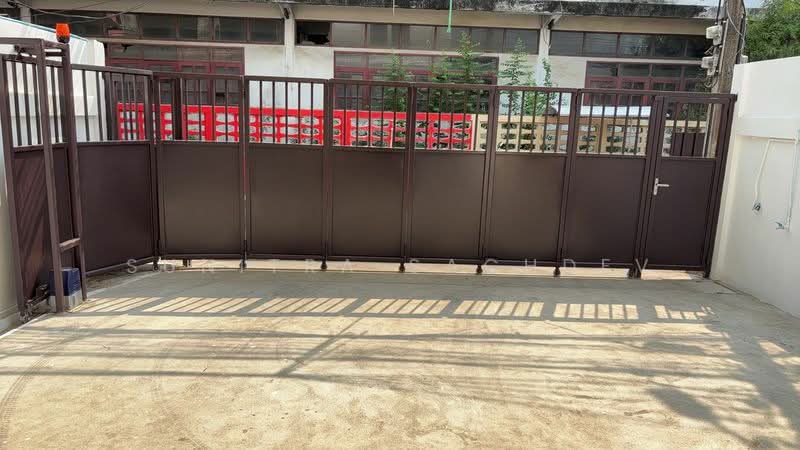 บ้าน 2 ชั้น ซอยศรีด่าน 1/5 สำโรงเหนือ, สมุทรปราการ, สำโรงเหนือ, เมืองสมุทรปราการ, สมุทรปราการ, 180 ตร.ม., บ้านเดี่ยว ให้เช่า, โดย Sunitra Sachdev, 500261024 - DDproperty.com