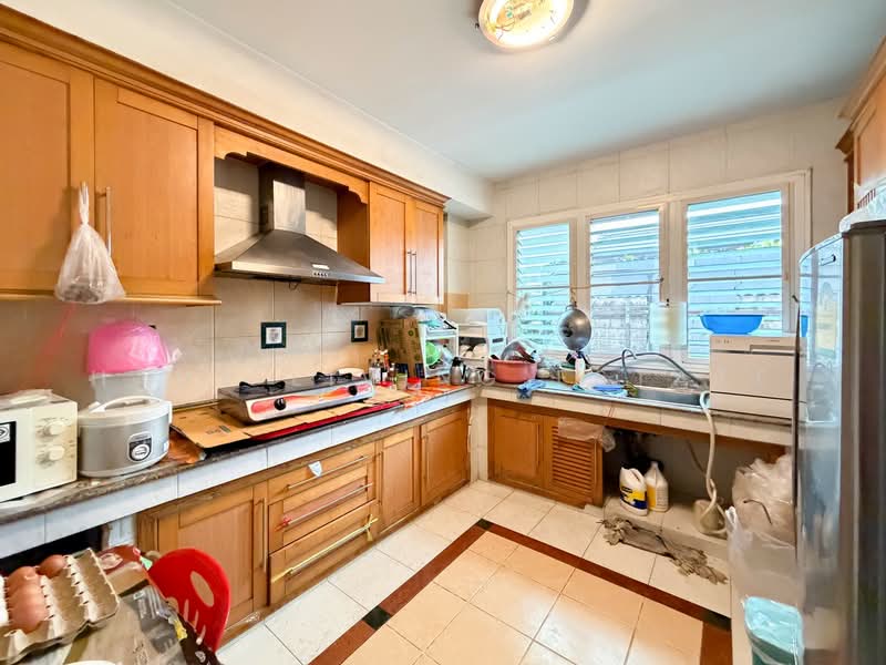 Ladawan Phuttamonthon Sai 2, Bangkok, 23 Thanon PhutthaMonthon Sai 2, Sala Thammasop, Thawi Watthana, Bangkok, 4 Bedrooms, 350 sqm, Single Detached House For Sale, by Haus Living Estate, 500261042 - DDproperty.com