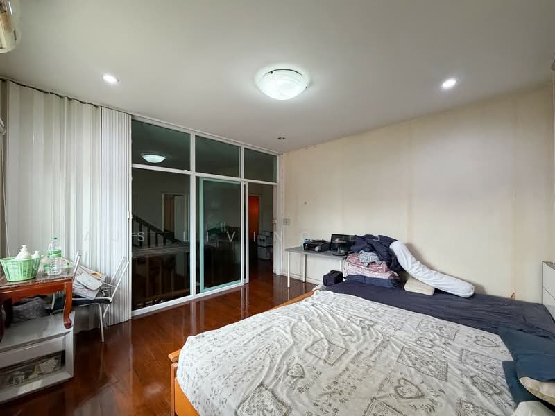 Ladawan Phuttamonthon Sai 2, Bangkok, 23 Thanon PhutthaMonthon Sai 2, Sala Thammasop, Thawi Watthana, Bangkok, 4 Bedrooms, 350 sqm, Single Detached House For Sale, by Haus Living Estate, 500261042 - DDproperty.com