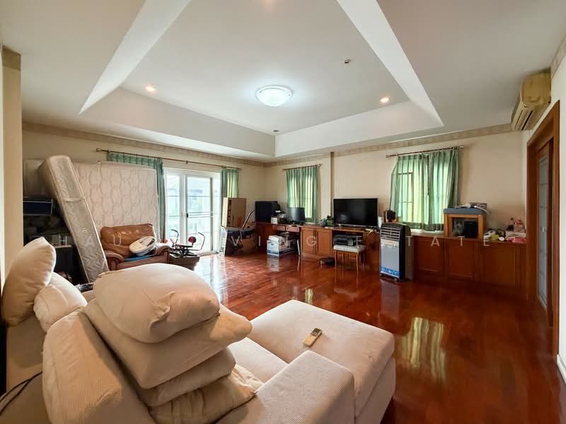 Ladawan Phuttamonthon Sai 2, Bangkok, 23 Thanon PhutthaMonthon Sai 2, Sala Thammasop, Thawi Watthana, Bangkok, 4 Bedrooms, 350 sqm, Single Detached House For Sale, by Haus Living Estate, 500261042 - DDproperty.com