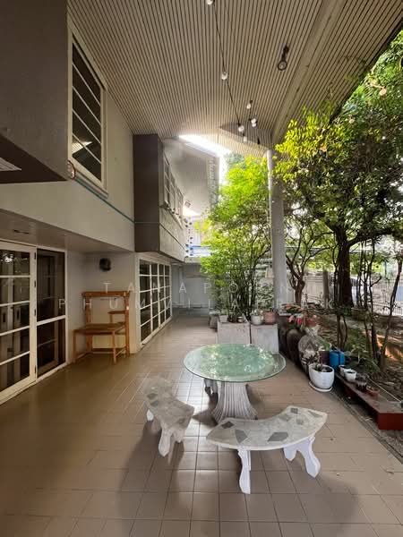 4-BR House, Bangkok, Suan Luang, Suan Luang, Bangkok, 4 Bedrooms, 550 sqm, Single Detached House For Sale, by Tanaporn Phumvilairak, 500261059 - DDproperty.com