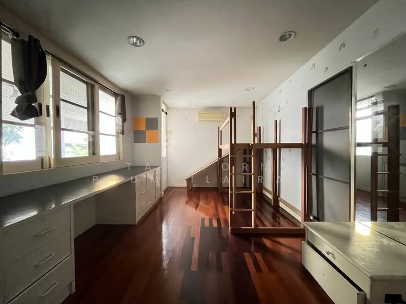 4-BR House, Bangkok, Suan Luang, Suan Luang, Bangkok, 4 Bedrooms, 550 sqm, Single Detached House For Sale, by Tanaporn Phumvilairak, 500261059 - DDproperty.com