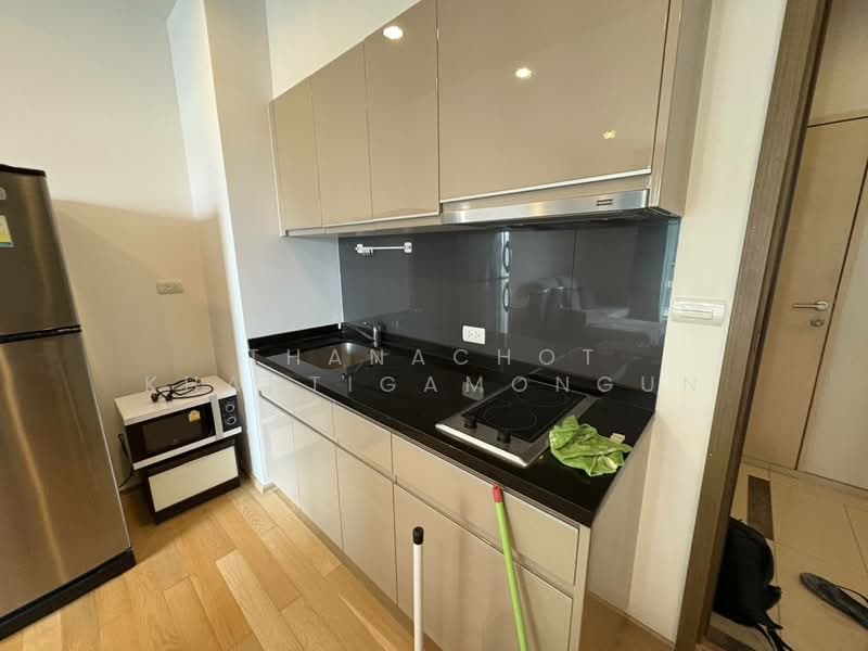 39 by Sansiri, Bangkok, 11 Sukhumvit Road, Khlong Tan Nua, Watthana, Bangkok, 1 Bedroom, 55 sqm, Condo For Rent, by Thanachot Khantigamongun, 500261072 - DDproperty.com