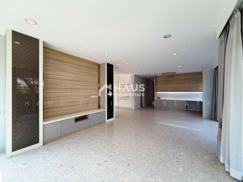 Granada Pinklao, Bangkok, Sala Thammasop, Thawi Watthana, Bangkok, 4 Bedrooms, 467 sqm, Single Detached House For Sale, by Haus Living Estate, 500261131 - DDproperty.com