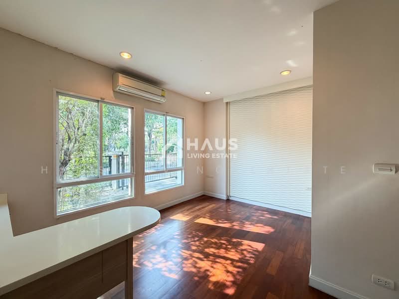 กรานาดา ปิ่นเกล้า, กรุงเทพ, ศาลาธรรมสพน์, ทวีวัฒนา, กรุงเทพ, 467 ตร.ม., บ้านเดี่ยว ขาย, โดย Haus Living Estate, 500261131 - DDproperty.com