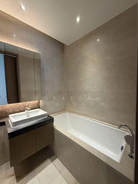 Magnolias Ratchadamri Boulevard, Bangkok, Ratchadamri Road, Lumphini, Pathum Wan, Bangkok, 2 Bedrooms, 89 sqm, Condo For Rent, by Nopatorn Prem-udom, 500261152 - DDproperty.com