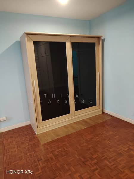 บ้าน 3 ห้องนอน ใกล้ MRTสุทธิสาร จอดรถได้ 1 คัน, Bangkok, Huai Khwang, Huai Khwang, Bangkok, 3 Bedrooms, 200 sqm, Townhouse For Rent, by Thiya​ Chaysabut, 500261192 - DDproperty.com