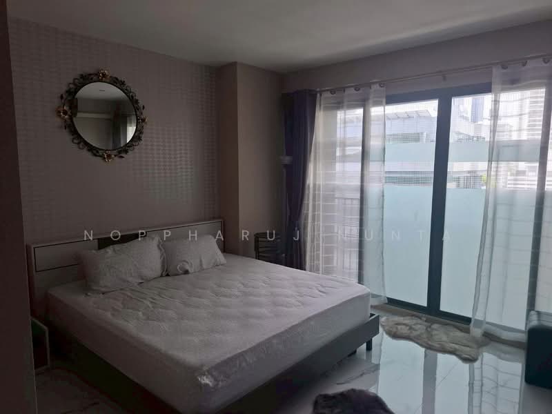 Noble Solo, Bangkok, 988 Thong Lo, Khlong Tan Nua, Watthana, Bangkok, Studio, 52 sqm, Condo For Rent, by Noppharuj Nunta, 500261293 - DDproperty.com