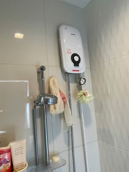 Life One Wireless, Bangkok, 1 Wireless Road, Lumphini, Pathum Wan, Bangkok, 2 Bedrooms, 63 sqm, Condo For Rent, by Utaiwan Kiatpanya, 500261334 - DDproperty.com