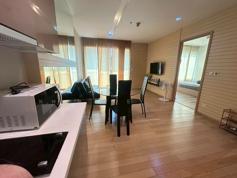 Siri At Sukhumvit, Bangkok, 902 Sukhumvit Road, Phra Kanong, Khlong Toei, Bangkok, 1 Bedroom, 51 sqm, Condo For Rent, by Khun Toey เตย, 500261357 - DDproperty.com