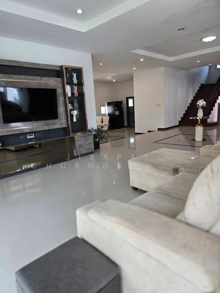 บ้าน 5-ห้องนอน, ชลบุรี, หนองปรือ, บางละมุง, ชลบุรี, 400 ตร.ม., บ้านเดี่ยว ให้เช่า, โดย Jirapat Chuangsawadsak, 500261368 - DDproperty.com