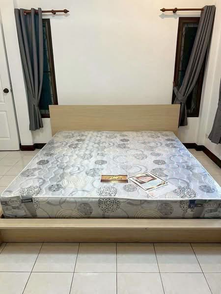 บ้านเดี่ยวชั้นเดียว ให้เช่า – ใกล้กาดฝรั่ง เพียง 5 นาที ค่าเช่า 20,000 บาท / เดือน No.14H252, Chiang Mai, Ban Waen, Hang Dong, Chiang Mai, 3 Bedrooms, 100 sqm, Single Detached House For Rent, by Rutchaporn Tunsiri, 500261369 - DDproperty.com