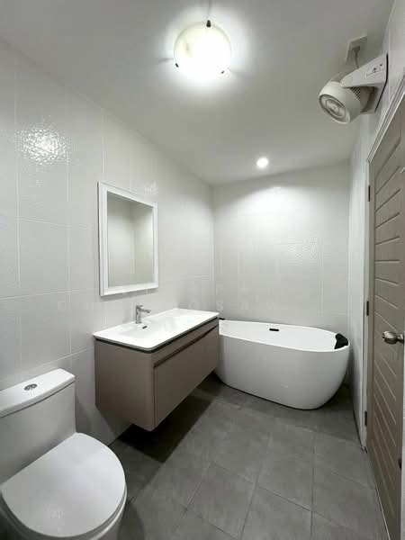 Green Field Villas 3 : กรีนฟิล วิลล่า 3, ชลบุรี, ซอย พรประภานิมิต 15, บางละมุง, บางละมุง, ชลบุรี, 360 ตร.ม., บ้านเดี่ยว ขาย, โดย Jirapat Chuangsawadsak, 500261378 - DDproperty.com