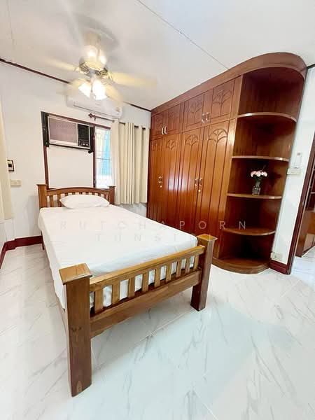 บ้านในโครงการ ให้เช่า – ใกล้โรงเรียนวารีเชียงใหม่ เพียง 5 นาที ค่าเช่า 22,000 บาท / เดือน No.15H744, Chiang Mai, Nong Hoi, Muang Chiang Mai, Chiang Mai, 3 Bedrooms, 100 sqm, Single Detached House For Rent, by Rutchaporn Tunsiri, 500261390 - DDproperty.com