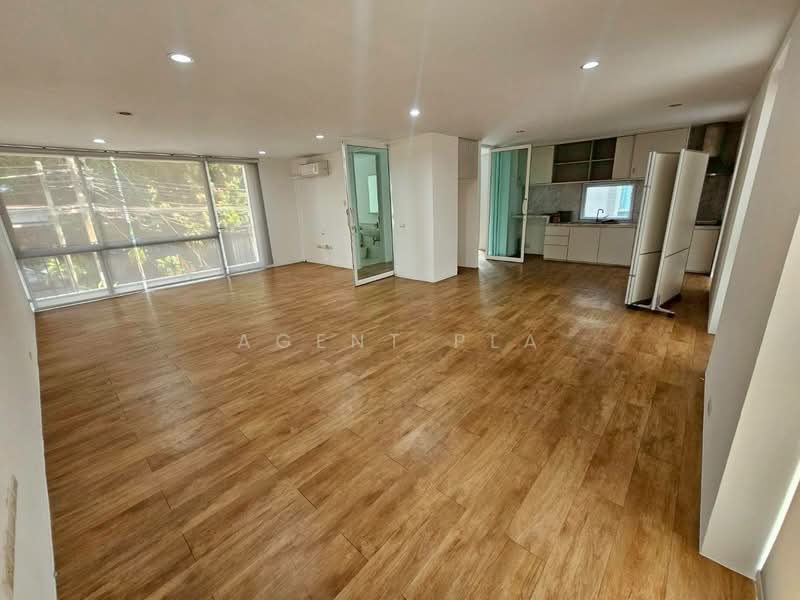 Home Office for Rent near BTS Punnawithi (SPSP656), Bangkok, สุขุมวิท, Bang Chak, Phra Khanong, Bangkok, 4 Bedrooms, 200 sqm, Townhouse For Rent, by Agent Pla, 500261413 - DDproperty.com