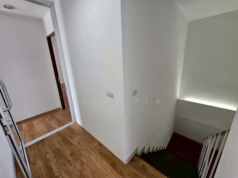 Home Office for Rent near BTS Punnawithi (SPSP656), Bangkok, สุขุมวิท, Bang Chak, Phra Khanong, Bangkok, 4 Bedrooms, 200 sqm, Townhouse For Rent, by Agent Pla, 500261413 - DDproperty.com