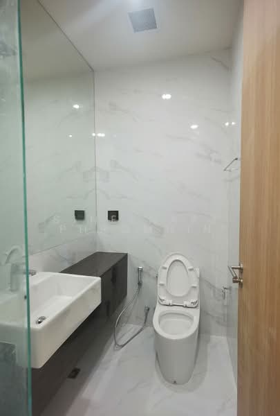 Noble BE19 Sukhumvit, Bangkok, 89 Sukhumvit 19 Alley, Khlong Tan Nua, Watthana, Bangkok, 1 Bedroom, 34 sqm, Condo For Rent, by Sineenart Phromnin, 500261480 - DDproperty.com
