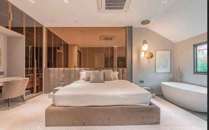 4-BR Villa, Chon Buri (Pattaya), Nong Pru, Bang Lamung (Pattaya), Chon Buri (Pattaya), 4 Bedrooms, 408 sqm, Villa For Sale, by Boonyanuch Unna, 500261518 - DDproperty.com