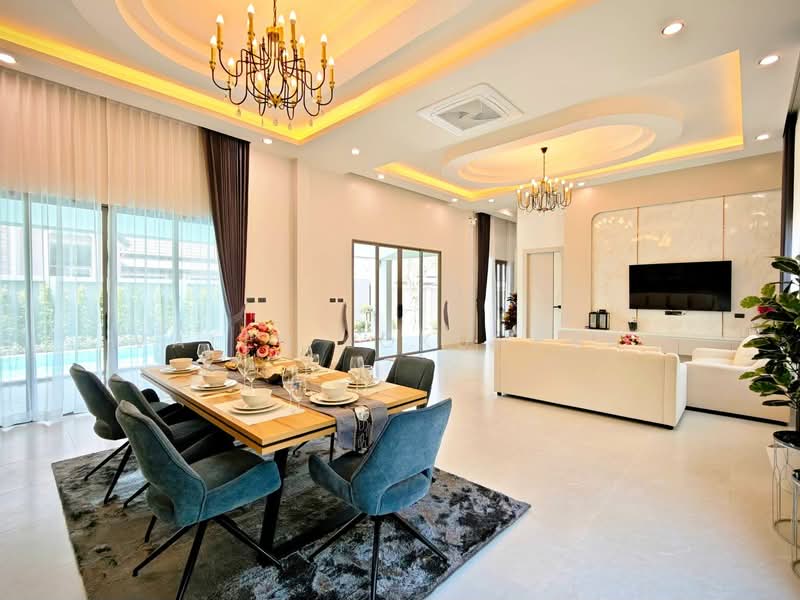 4-BR Villa, Chon Buri (Pattaya), Poong, Bang Lamung (Pattaya), Chon Buri (Pattaya), 4 Bedrooms, 280 sqm, Villa For Sale, by Valen Lokunpai , 500261631 - DDproperty.com