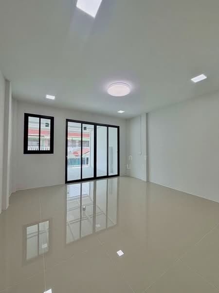 บ้านสวย ใจกลางเมืองนนทบุรี 3 ห้องนอน หมู่บ้านเรวดี 3 ซอยเรวดี 57 ใกล้กระทรวงสาธารณะสุข, นนทบุรี, ติวานนท์, ตลาดขวัญ, เมืองนนทบุรี, นนทบุรี, 120 ตร.ม., ทาวน์เฮ้าส์ ขาย, โดย บุษบากร (เจี๊ยบ), 500261643 - DDproperty.com