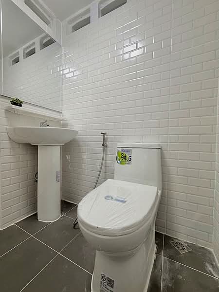 บ้านสวย ใจกลางเมืองนนทบุรี 3 ห้องนอน หมู่บ้านเรวดี 3 ซอยเรวดี 57 ใกล้กระทรวงสาธารณะสุข, นนทบุรี, ติวานนท์, ตลาดขวัญ, เมืองนนทบุรี, นนทบุรี, 120 ตร.ม., ทาวน์เฮ้าส์ ขาย, โดย บุษบากร (เจี๊ยบ), 500261643 - DDproperty.com