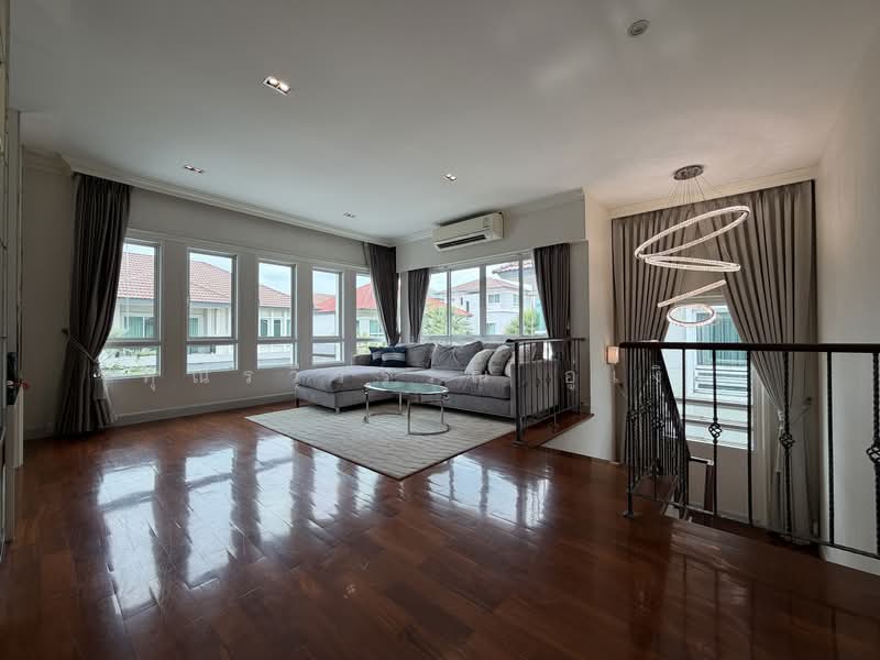 Grand Bangkok Boulevard Krungthepkritha, Bangkok, Srinakarin-Romklao Road, Khlong Sam Prawet, Lat Krabang, Bangkok, 4 Bedrooms, 335 sqm, Single Detached House For Rent, by คุณรวีวรรณ อู่เงิน, 500261661 - DDproperty.com
