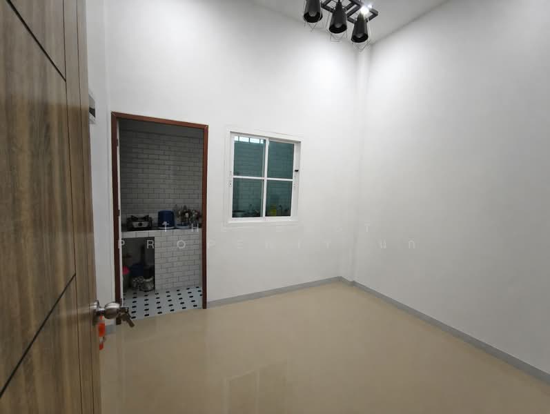 หมู่บ้านเดอะเทมส์ วิลเลจ (The Thames village), Prachin Buri, Tha Tum, Sri Maha Pho, Prachin Buri, 3 Bedrooms, 120 sqm, Semi-Detached House (Twin House) For Sale, by The Best Property นก, 500261662 - DDproperty.com