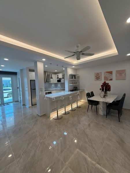 undefined, Chon Buri (Pattaya), Nong Pru, Bang Lamung (Pattaya), Chon Buri (Pattaya), 3 Bedrooms, 200 sqm, Single Detached House For Rent, by Jirapat Chuangsawadsak, 500261671 - DDproperty.com
