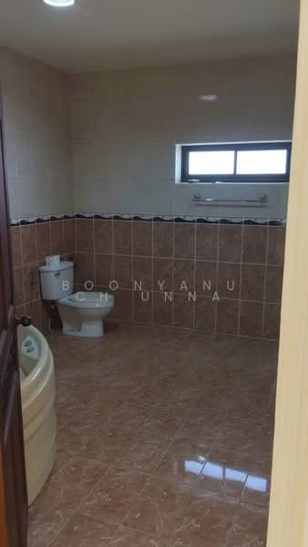 5-BR House, Chon Buri (Pattaya), Poong, Bang Lamung (Pattaya), Chon Buri (Pattaya), 5 Bedrooms, 377 sqm, Single Detached House For Sale, by Boonyanuch Unna, 500261679 - DDproperty.com