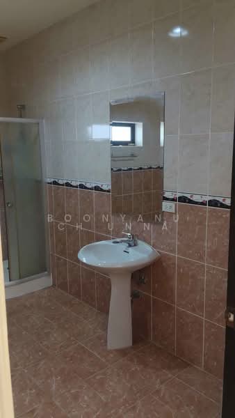 5-BR House, Chon Buri (Pattaya), Poong, Bang Lamung (Pattaya), Chon Buri (Pattaya), 5 Bedrooms, 377 sqm, Single Detached House For Sale, by Boonyanuch Unna, 500261679 - DDproperty.com