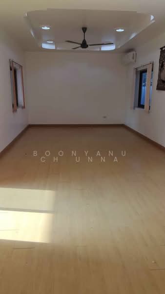 บ้าน 5-ห้องนอน, ชลบุรี, โป่ง, บางละมุง, ชลบุรี, 377 ตร.ม., บ้านเดี่ยว ขาย, โดย Boonyanuch Unna, 500261679 - DDproperty.com